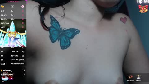 Snapshot of helen_russoo chatting on December 28, 9:08 pm Helen online show from December 28, 9:08 pm