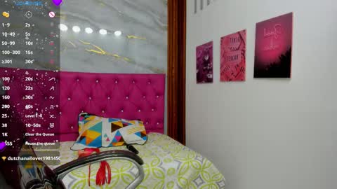 Helen online show from December 5, 6:59 pm