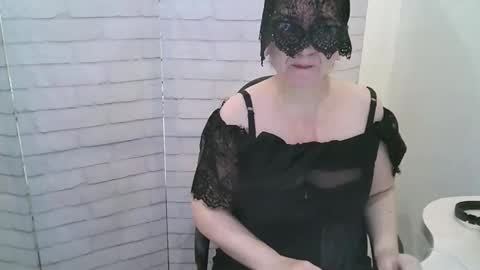 Snapshot of helen_xi chatting on November 30, 4:49 am Helen online show from November 30, 4:49 am