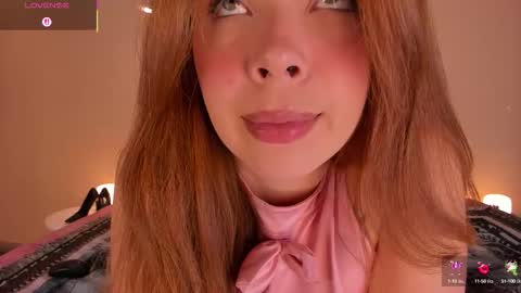 Snapshot of helena_cole chatting on September 11, 10:21 pm helena online show from September 11, 10:21 pm