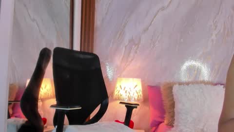 Snapshot of helena_santos01 chatting on February 26, 11:42 am Helena Santos online show from February 26, 11:42 am