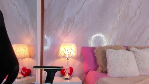 Snapshot of helena_santos01 chatting on March 3, 11:05 am Helena Santos online show from March 3, 11:05 am