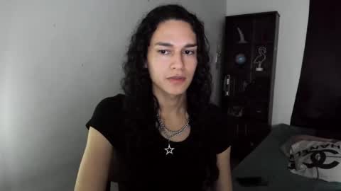Snapshot of helena_spellman chatting on November 22, 12:20 am helena_spellman online show from November 22, 12:20 am