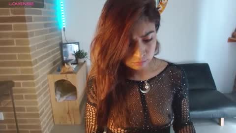 Snapshot of helenacyruss666 chatting on February 26, 5:17 pm Only 18 cyrus online show from February 26, 5:17 pm