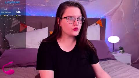 Snapshot of helendanvers chatting on November 9, 12:47 pm helendanvers online show from November 9, 12:47 pm