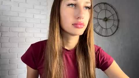 Chloe online show from September 24, 9:12 am