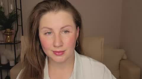 Snapshot of helens_lov chatting on July 6, 2:19 am Helen online show from July 6, 2:19 am
