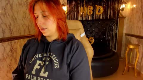 Helen or Hells online show from November 13, 12:04 pm