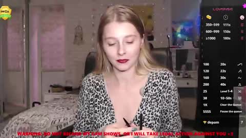 Snapshot of helenundersin chatting on December 22, 2:49 pm Helen online show from December 22, 2:49 pm