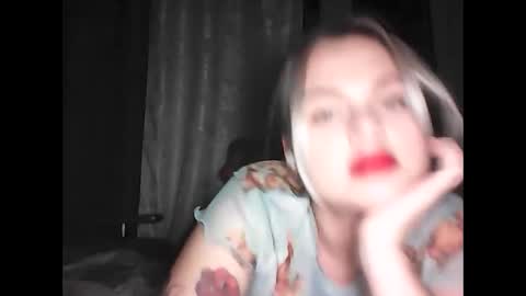 Snapshot of helga_now chatting on February 6, 7:29 pm helga_now online show from February 6, 7:29 pm