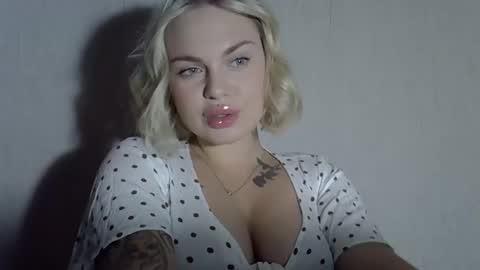 Snapshot of helga_now chatting on September 10, 7:58 pm helga_now online show from September 10, 7:58 pm