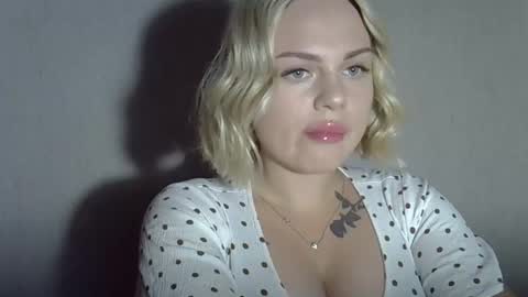 Snapshot of helga_now chatting on September 22, 8:33 pm helga_now online show from September 22, 8:33 pm