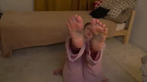 Snapshot of helga_vibe chatting on March 3, 12:44 pm Helga online show from March 3, 12:44 pm