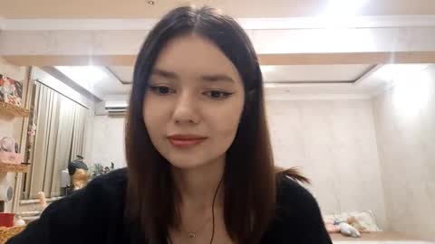 Snapshot of helgakraszewski chatting on October 23, 4:39 pm Alice online show from October 23, 4:39 pm