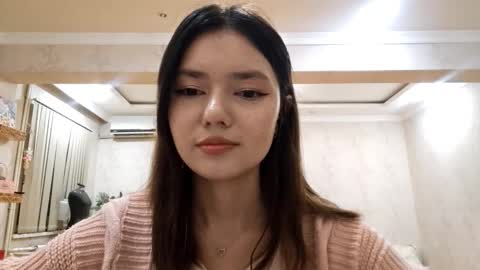 Snapshot of helgakraszewski chatting on November 28, 3:14 pm Alice online show from November 28, 3:14 pm