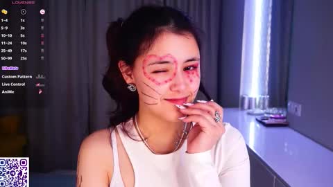 Snapshot of helgamartin chatting on February 15, 7:32 pm Aurora online show from February 15, 7:32 pm