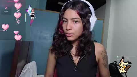 Helia Transfem and Amy online show from October 15, 6:19 pm