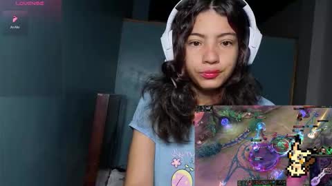 Helia Transfem and Amy online show from November 17, 11:49 am