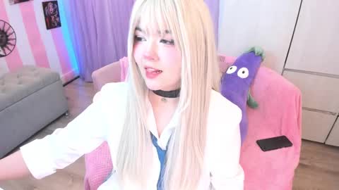 Laura online show from October 3, 2:30 am