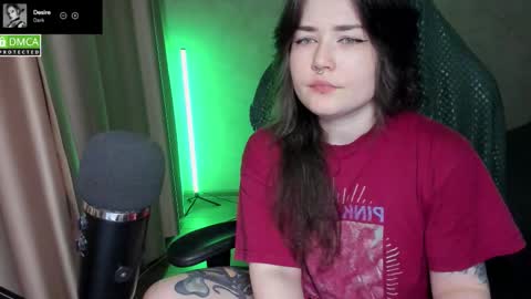 Red online show from February 17, 6:47 pm