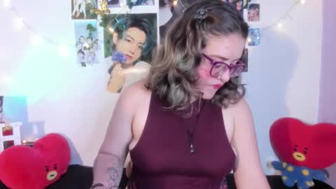 hellen online show from December 3, 4:09 am