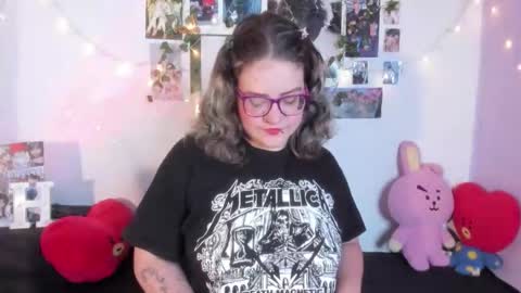 hellen online show from December 14, 5:13 am