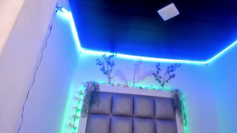 hellen__smith_ online show from June 13, 3:59 am