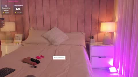 hellen_mckenzie online show from September 24, 3:54 am