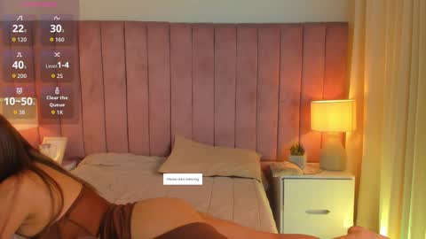 hellen_mckenzie online show from October 3, 5:48 am