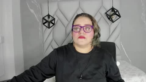 HELLEN online show from September 27, 2:11 pm