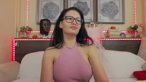    online show from October 20, 2:45 am