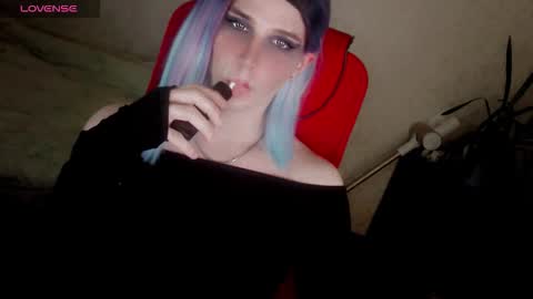 Helen Spellman online show from November 22, 7:02 pm