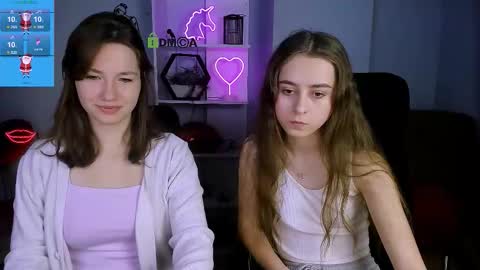 Helli online show from December 3, 8:18 pm