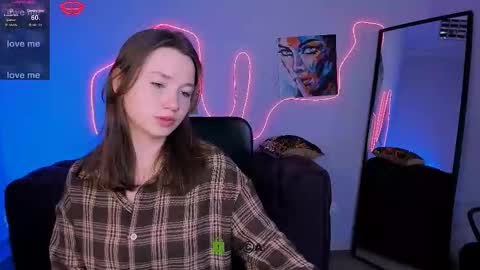 Snapshot of helli_belli chatting on January 18, 8:34 pm Helli online show from January 18, 8:34 pm