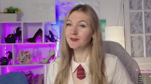 Alisia  Monday to Friday from 10 am to 4 pm GMT 2 online show from January 16, 8:11 am