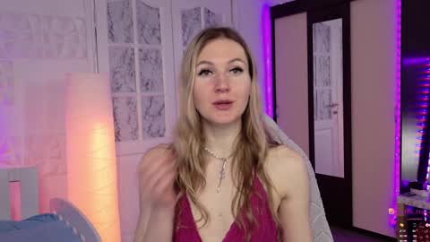 Alisia  Monday to Friday from 10 am to 4 pm GMT 2 online show from March 6, 8:08 am
