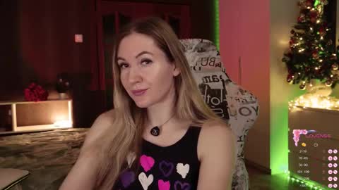 Snapshot of hello_lisha chatting on January 7, 8:17 am Alisia Monday to Friday from 10 am to 4 pm GMT 2 online show from January 7, 8:17 am