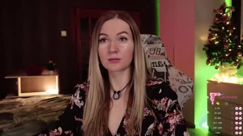 Snapshot of hello_lisha chatting on January 13, 7:13 am Alisia Monday to Friday from 10 am to 4 pm GMT 2 online show from January 13, 7:13 am