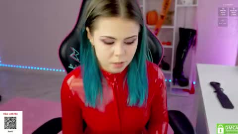 Alice online show from October 22, 12:16 pm