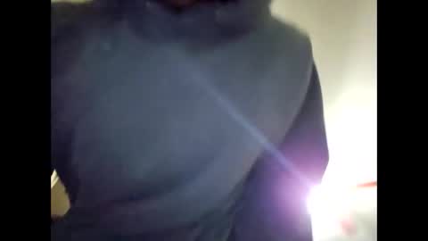 Snapshot of helloladysandgents chatting on November 18, 5:12 am helloladysandgents online show from November 18, 5:12 am