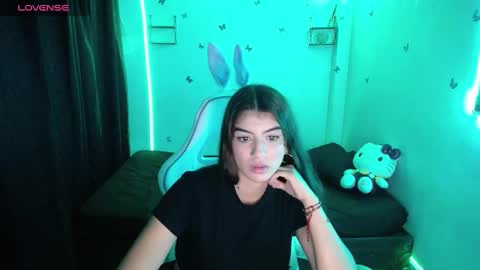 helloo_kityy25 online show from February 10, 2:19 am