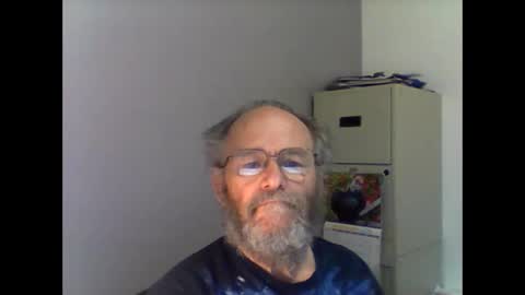 Snapshot of helopilot01 chatting on November 16, 12:05 am helopilot01 online show from November 16, 12:05 am