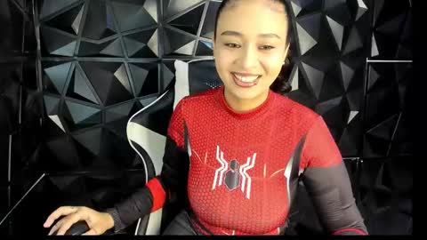 heluehorny13 online show from October 26, 4:07 am