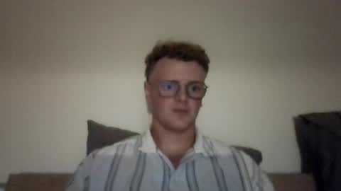 Snapshot of henrietje chatting on August 2, 7:12 pm henrietje online show from August 2, 7:12 pm