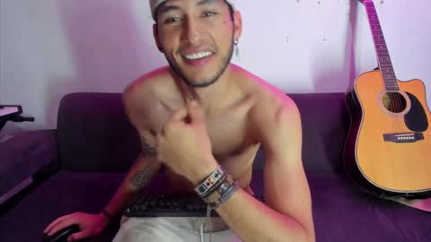 henrik_senn online show from December 12, 9:40 am