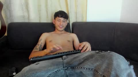 henrik_senn online show from September 24, 8:45 pm