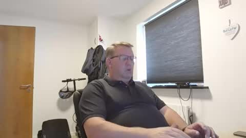 henrikrp1971 online show from September 13, 12:38 pm