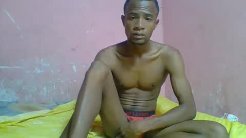 Adrian Honey online show from December 6, 2:57 am