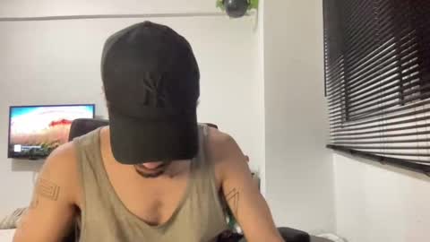 Snapshot of henriquemadaleno chatting on September 21, 12:23 am henriquemadaleno online show from September 21, 12:23 am