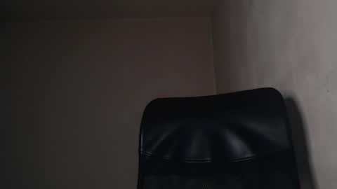 HenryAxe online show from May 17, 2:57 pm